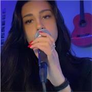Impartisco lezioni di canto, chitarra classica e teoria musicale sia ai più piccoli che ai più grandi. Contattatemi!